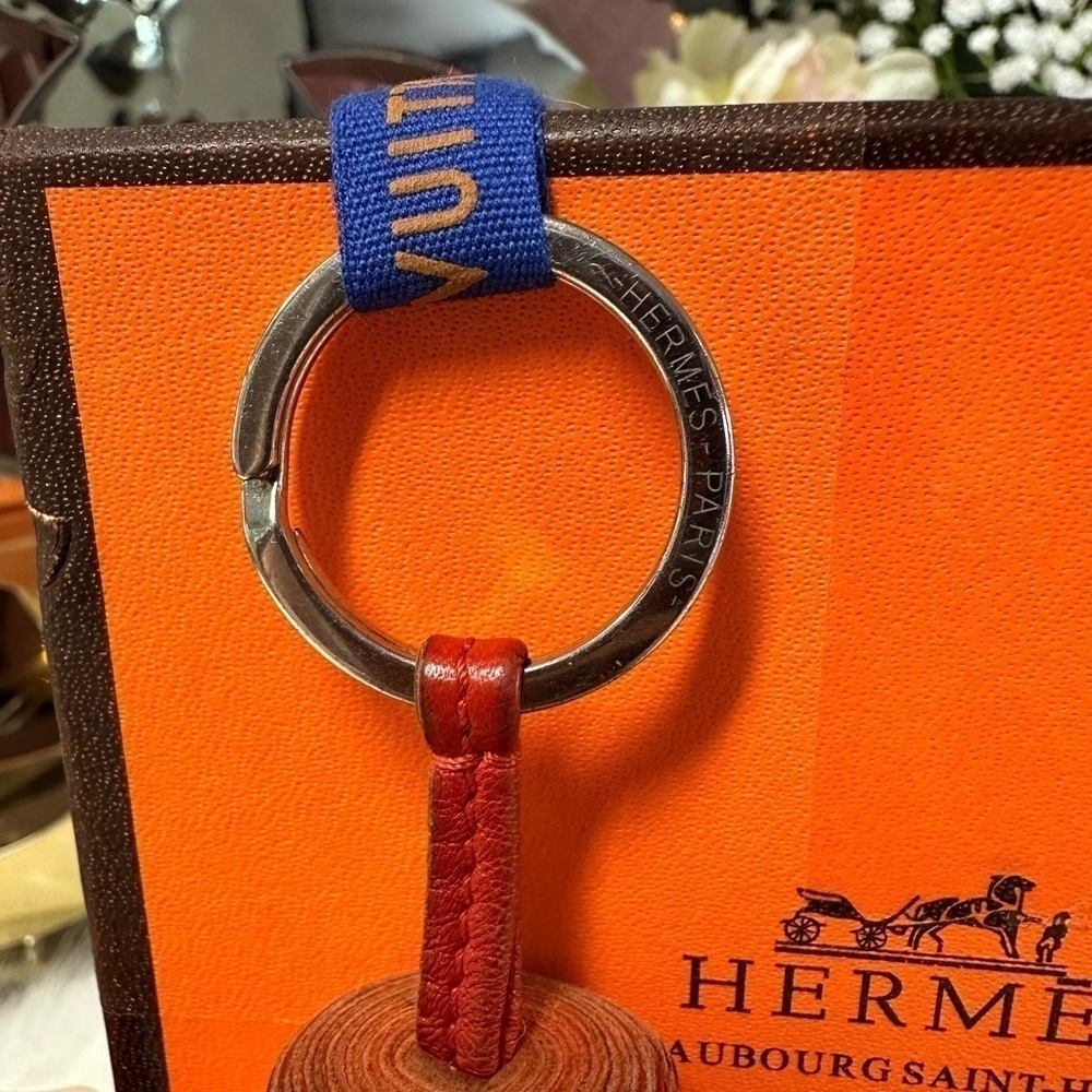 AUTHENTIC HERMES CARMEN PORTE CLES RED LEATHER TASSEL KEYCHAIN BAG CHARM - Picture 5 of 7